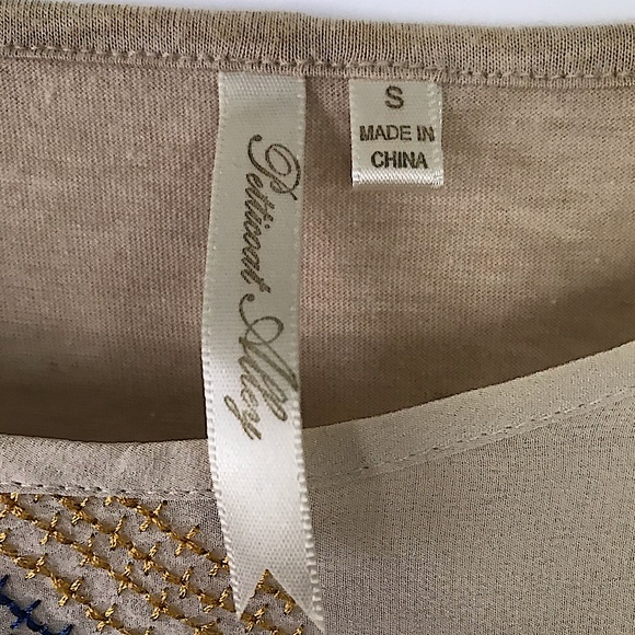 Petticoat Alley Sequin Blouse - Picture 4 of 5